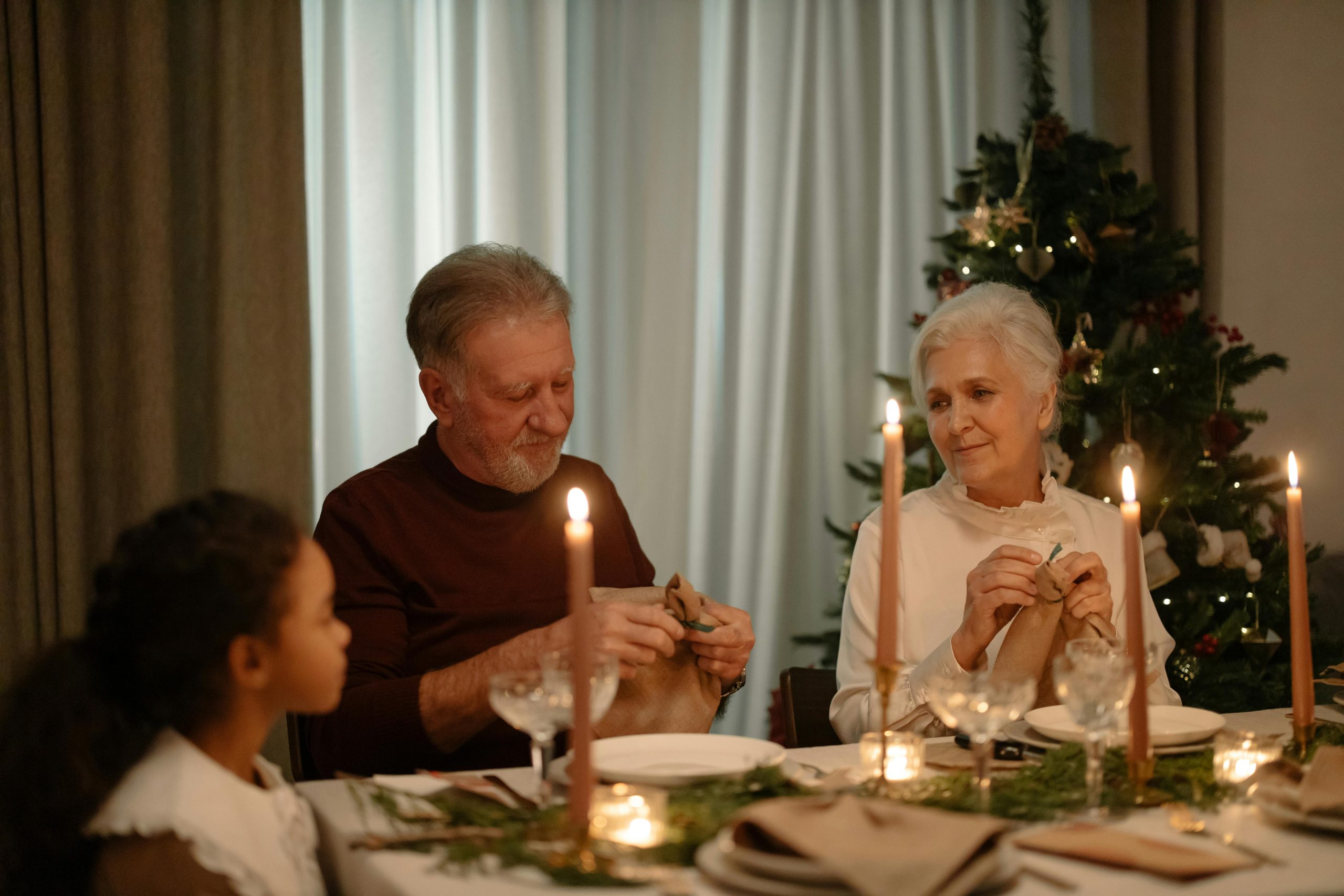 Ways to Ensure Happy and Healthy Holidays for Seniors